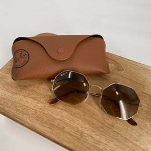 Woman’s Polarized Hexagonal Raybans
